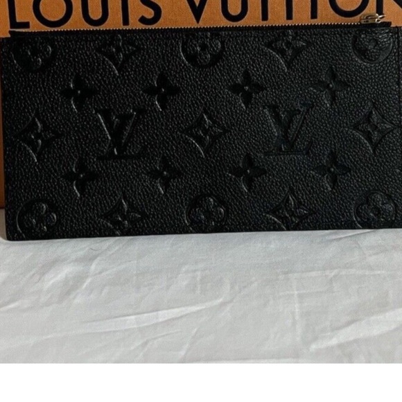 Meet your Posher, Pam - Picture 10 of 16